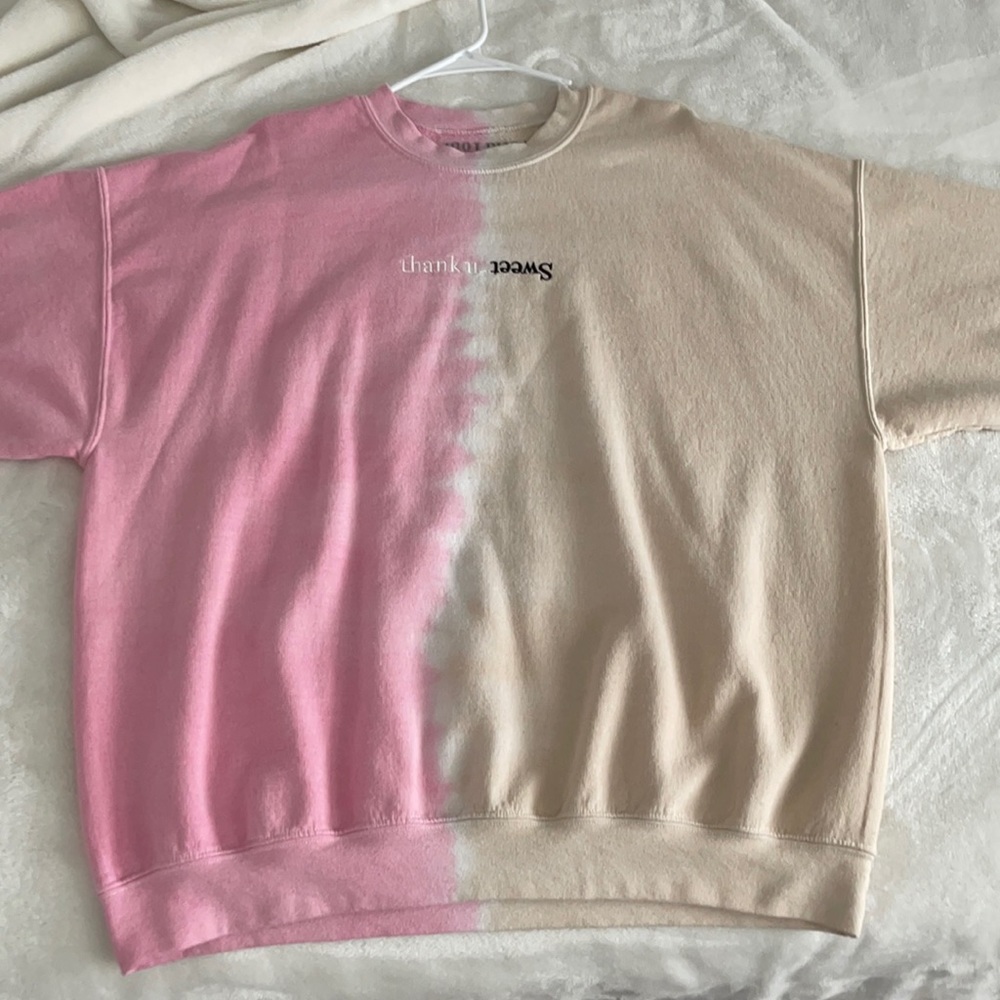 ARIANA GRANDE SWEETENER MERCH